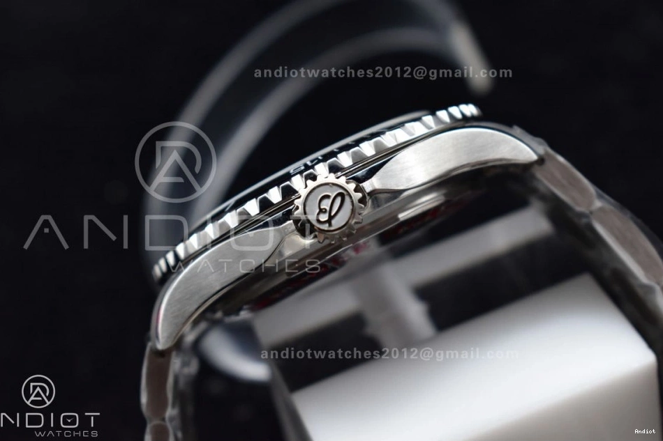 A 44 on TF Best White Black Automatic SunProtective Bracelet SS SuperOcean 475 Dial 1:1 Edition 0710
